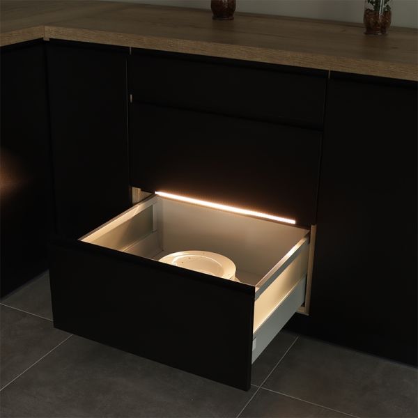 Osvětlení zásuvek POLARUS P 564mm černý